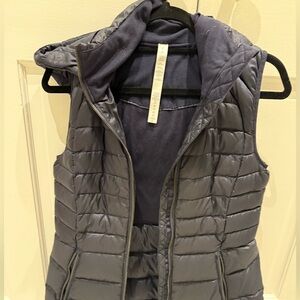 Lululemon vest size 6